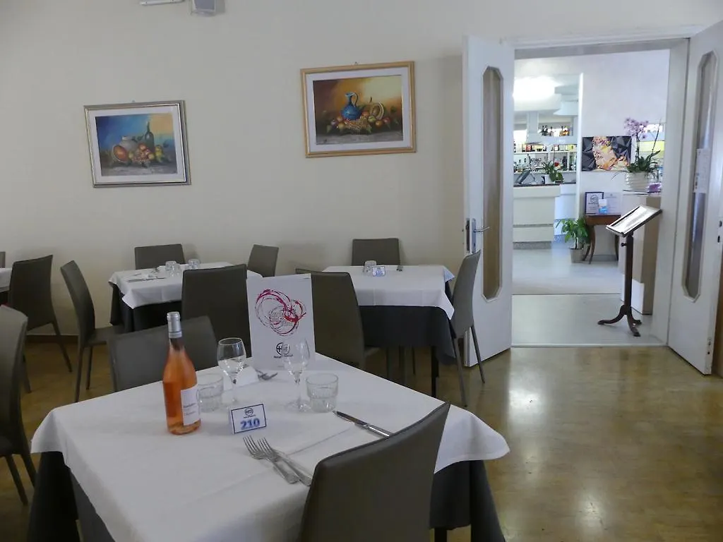 Hotel Madison Lido di Jesolo 3*,